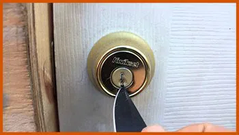 Bronx Lock And Safe Bronx, NY 718-663-2545 - 7-broken-key-extraction